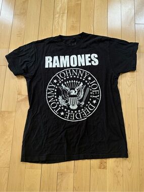 H&M Black Graphic Crewneck Tee